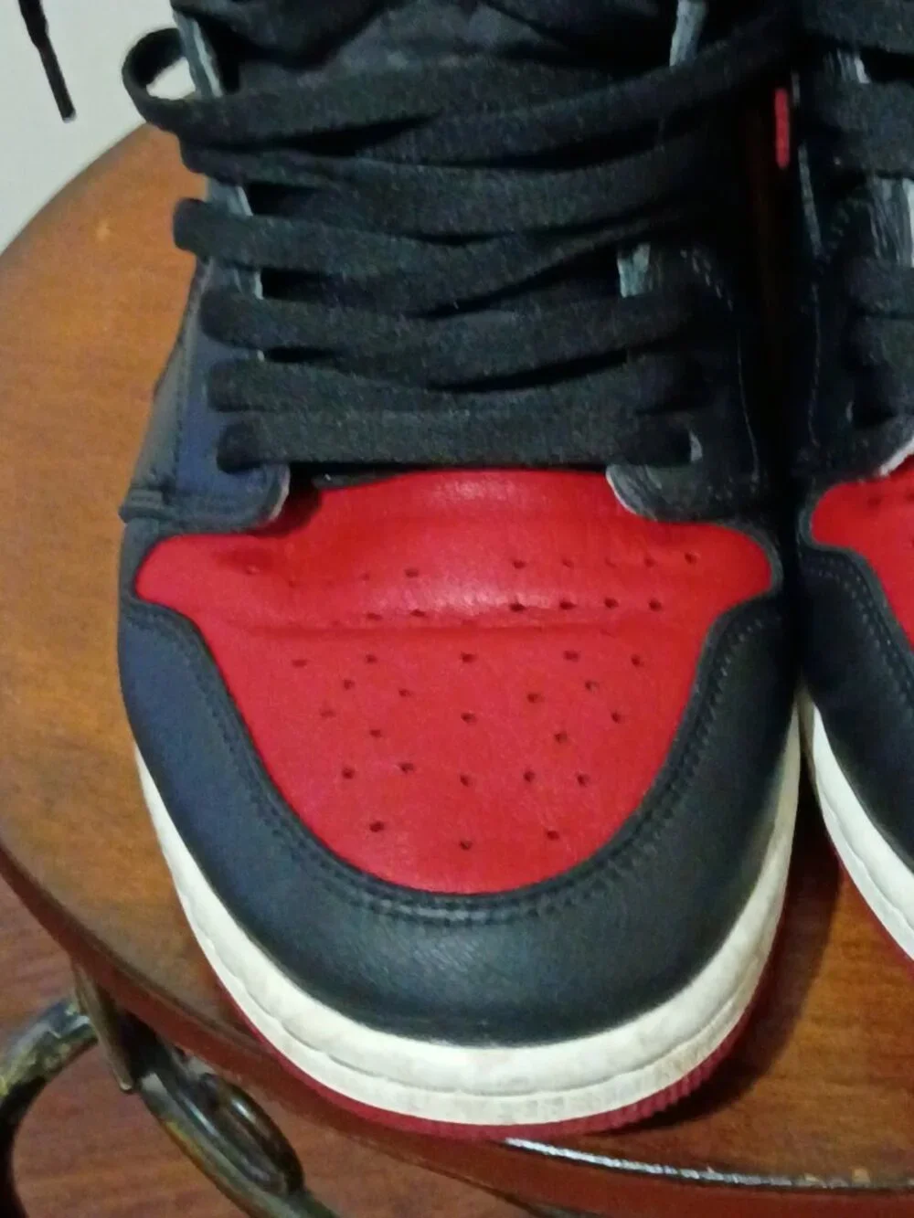 Nike Air Jordan 1 Retro High OG Bred Banned Pre-Owned Size 12 555088-001 USED